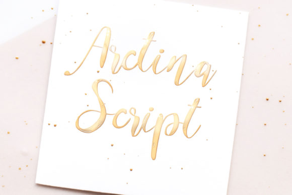 Arctina: A Handwritten Font for Editorial Design